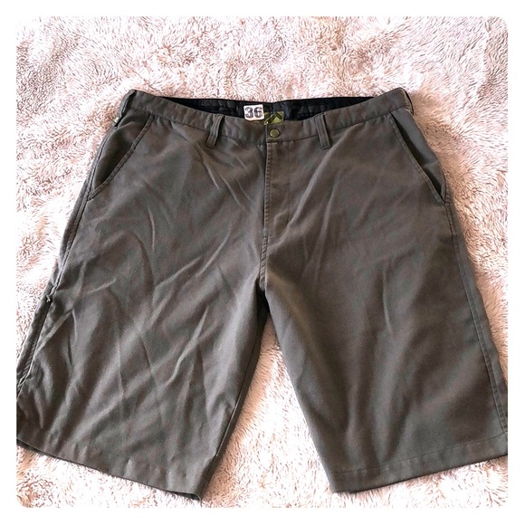 Aaron Chang Shorts - Picture 2 of 8